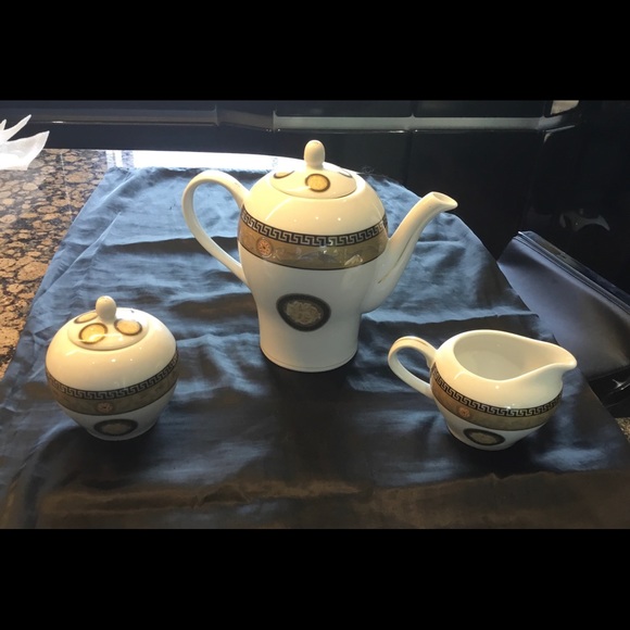 Medusa Design - Coffee/Tea Set - Picture 2 of 6